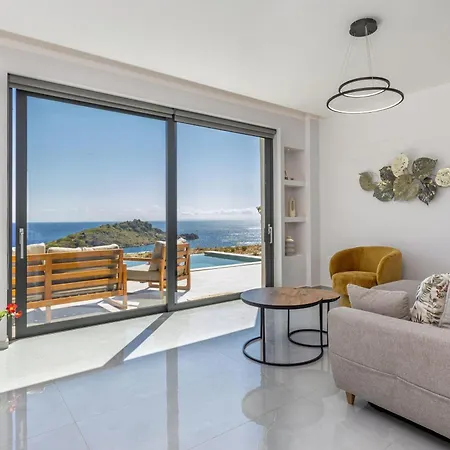 Armoi Villa *